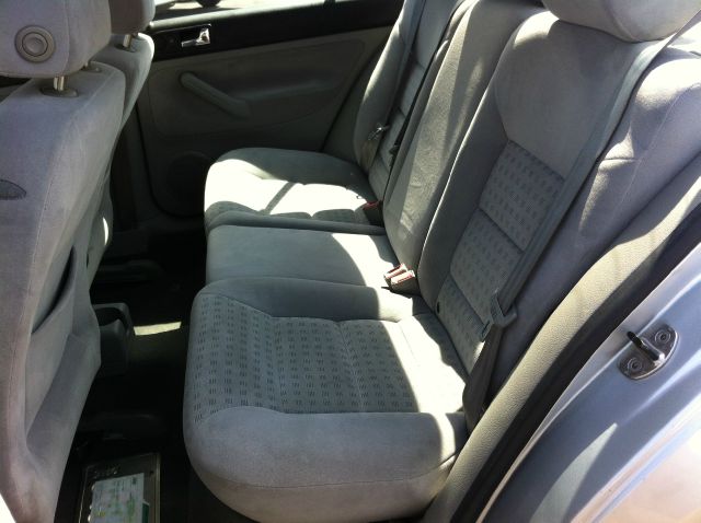 2003 Volkswagen Jetta Quad Cab 4x2 Shortbox XLT