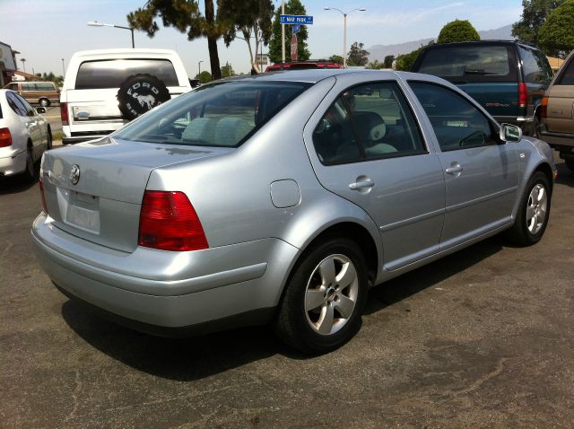 2003 Volkswagen Jetta Quad Cab 4x2 Shortbox XLT
