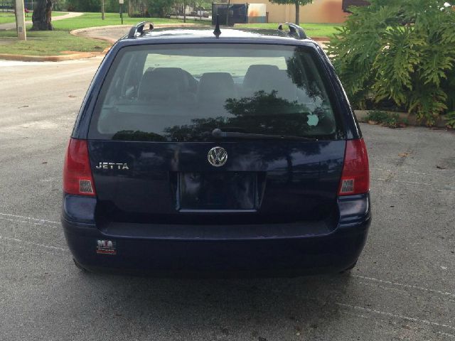 2003 Volkswagen Jetta I-4 Manual