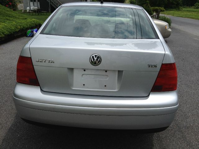 2003 Volkswagen Jetta 4dr 112 WB AWD