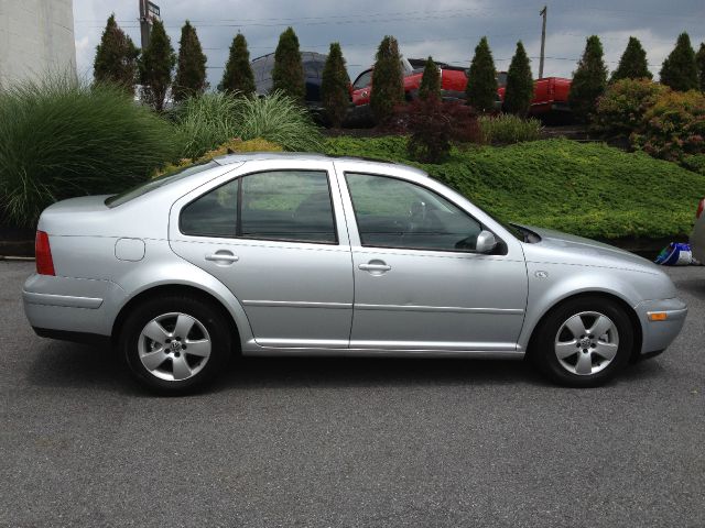 2003 Volkswagen Jetta 4dr 112 WB AWD