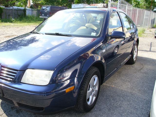 2003 Volkswagen Jetta FWD 4dr Sport
