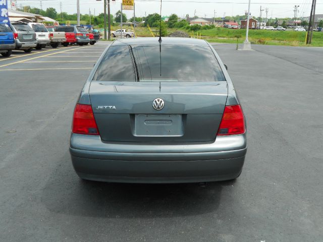 2003 Volkswagen Jetta Quad Cab 4x2 Shortbox XLT