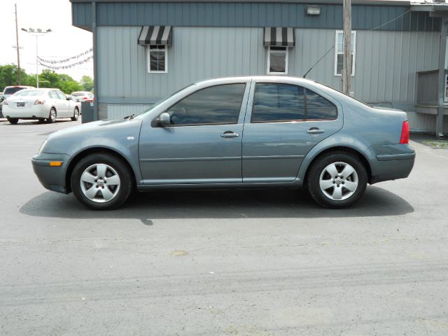 2003 Volkswagen Jetta Quad Cab 4x2 Shortbox XLT