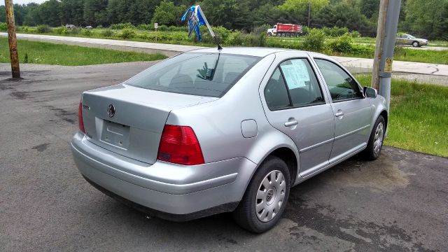 2003 Volkswagen Jetta LS Flex Fuel 4x4 This Is One Of Our Best Bargains