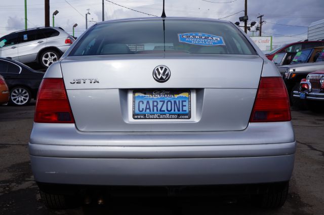 2003 Volkswagen Jetta Quad Cab 4x2 Shortbox XLT