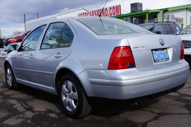 2003 Volkswagen Jetta Quad Cab 4x2 Shortbox XLT
