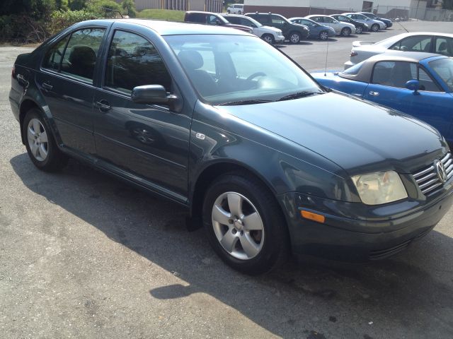 2003 Volkswagen Jetta Quad Cab 4x2 Shortbox XLT