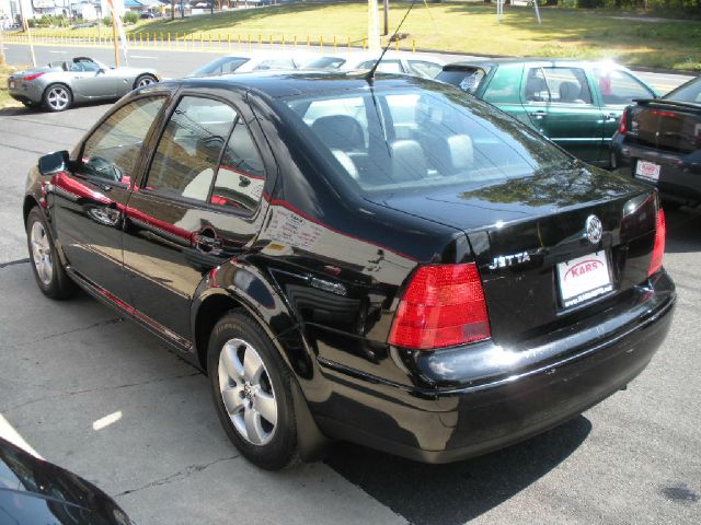 2003 Volkswagen Jetta Quad Cab 4x2 Shortbox XLT