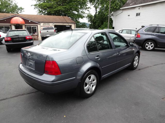 2003 Volkswagen Jetta Quad Cab 4x2 Shortbox XLT