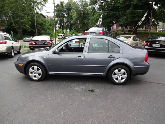 2003 Volkswagen Jetta Quad Cab 4x2 Shortbox XLT