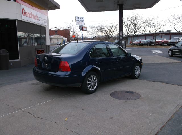 2003 Volkswagen Jetta I-4 Manual