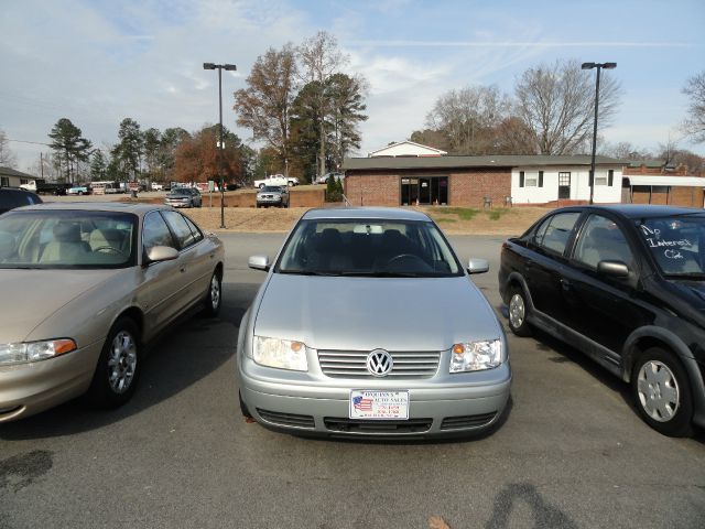 2003 Volkswagen Jetta I-4 Manual