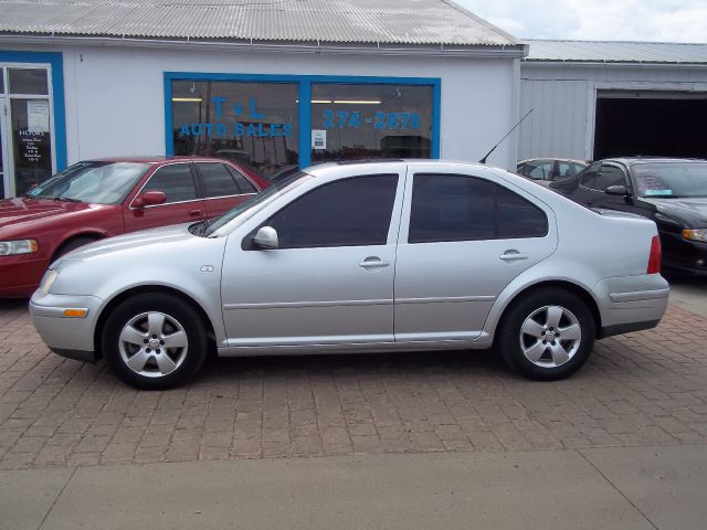 2003 Volkswagen Jetta FWD 4dr Sport