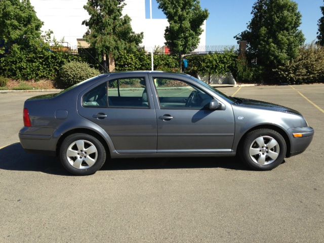 2003 Volkswagen Jetta 4dr 112 WB AWD