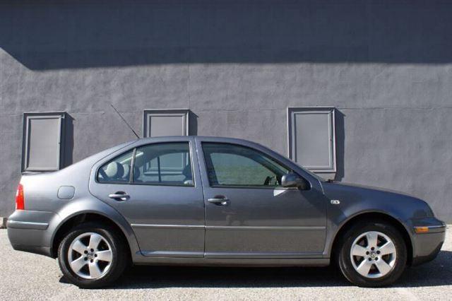 2004 Volkswagen Jetta SLE 4DR 4X4