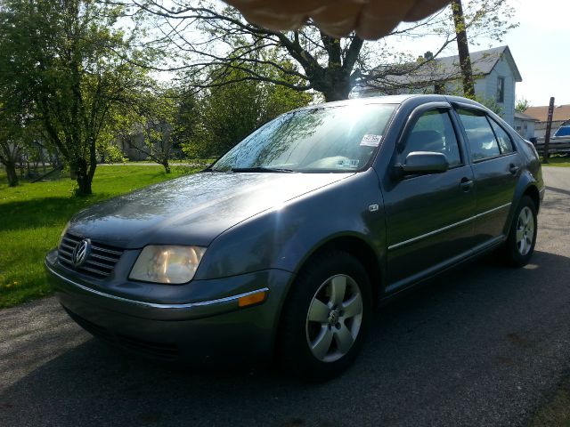 2004 Volkswagen Jetta 4dr 112 WB AWD