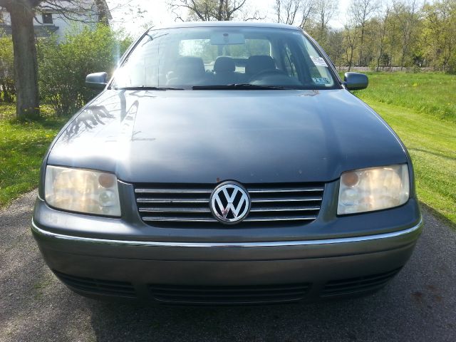 2004 Volkswagen Jetta 4dr 112 WB AWD