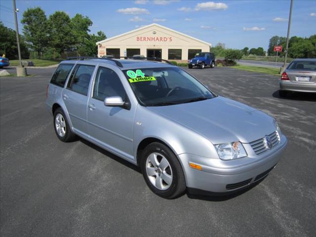 2004 Volkswagen Jetta FWD 4dr Sport