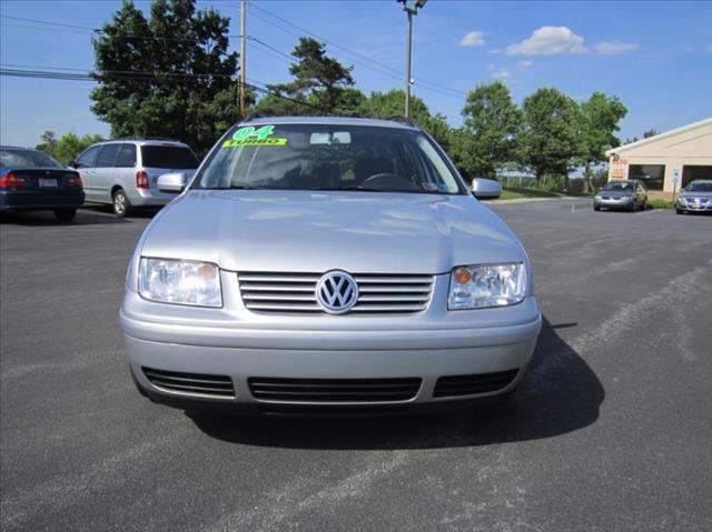 2004 Volkswagen Jetta FWD 4dr Sport