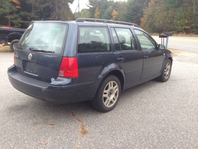2005 Volkswagen Jetta I-4 Manual