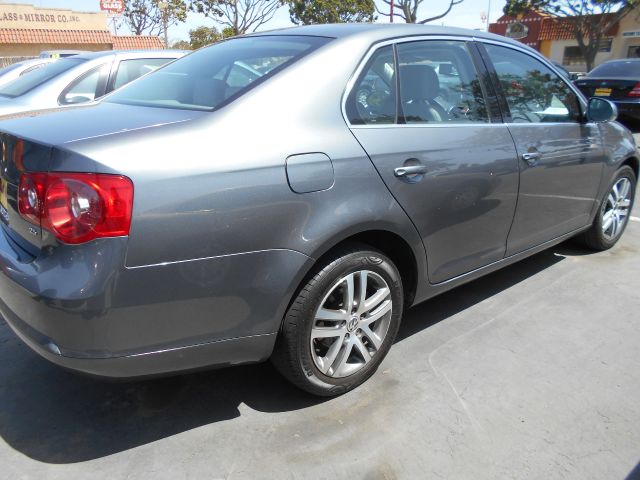 2005 Volkswagen Jetta 4dr 2.9L Twin Turbo AWD SUV