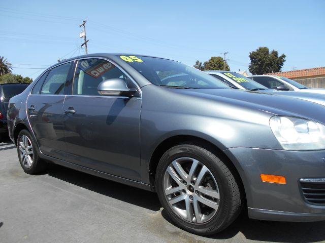 2005 Volkswagen Jetta 4dr 2.9L Twin Turbo AWD SUV
