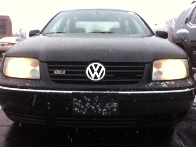 2005 Volkswagen Jetta Ml500 4matic 4dr 5.0L AWD SUV