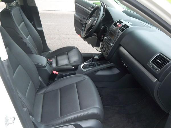 2005 Volkswagen Jetta 5 Door Quad Seating