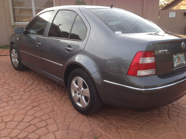 2005 Volkswagen Jetta EXV6 AT Leather