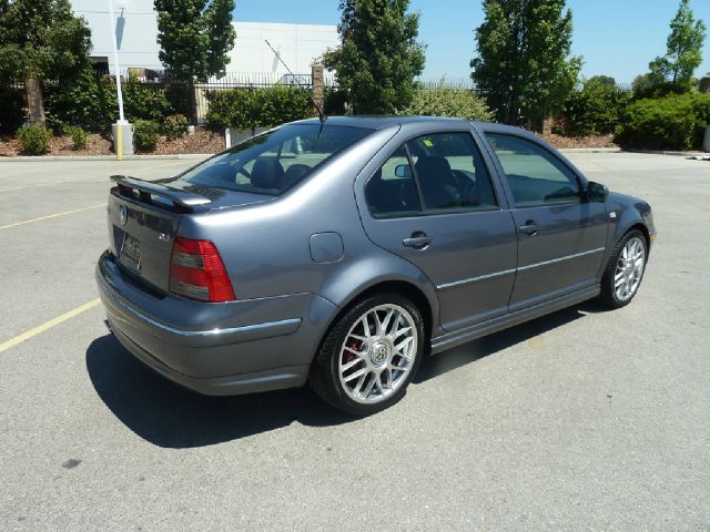 2005 Volkswagen Jetta Ml500 4matic 4dr 5.0L AWD SUV