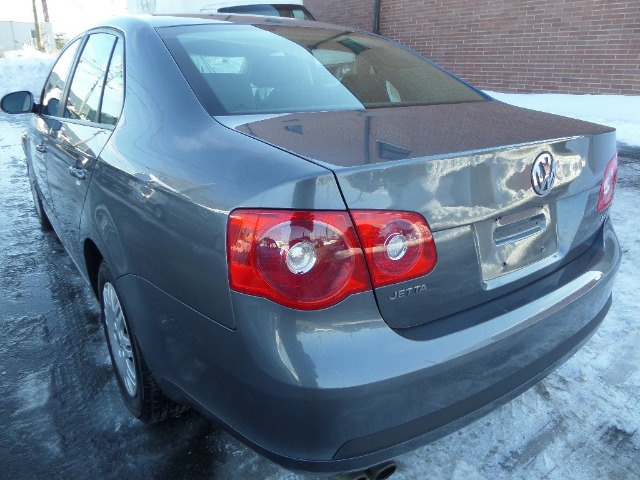 2005 Volkswagen Jetta Touring PKG RES W/nav