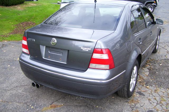2005 Volkswagen Jetta XLE, AWD, Leather