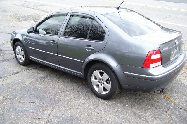 2005 Volkswagen Jetta XLE, AWD, Leather