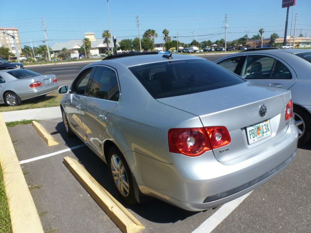 2005 Volkswagen Jetta CD With MP3