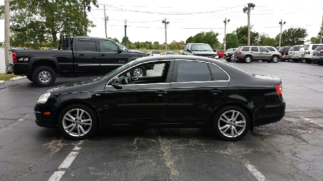 2006 Volkswagen Jetta > 2,695 Down