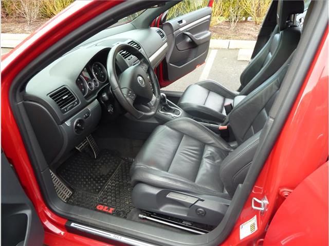 2006 Volkswagen Jetta AWD Luxury Sport