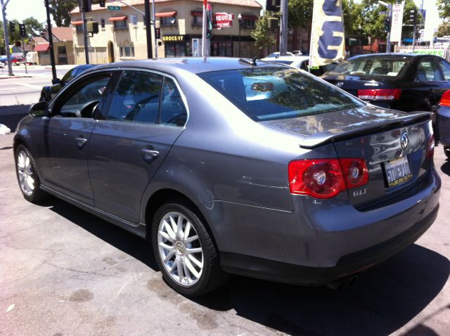 2006 Volkswagen Jetta 5.0L