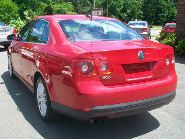 2006 Volkswagen Jetta 5.0L