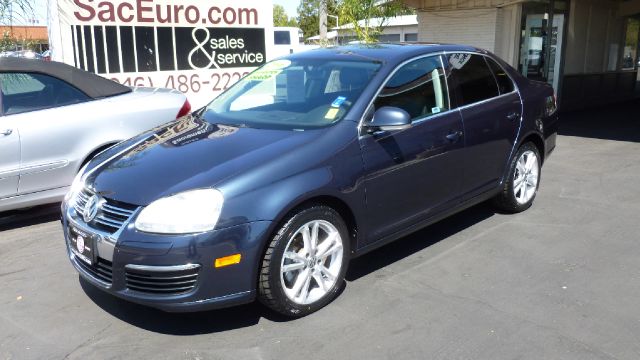 2006 Volkswagen Jetta Reg Cab 135.5 WB 4WD DRW