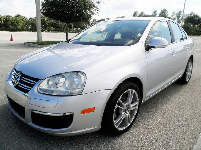 2006 Volkswagen Jetta Touring PKG RES W/nav
