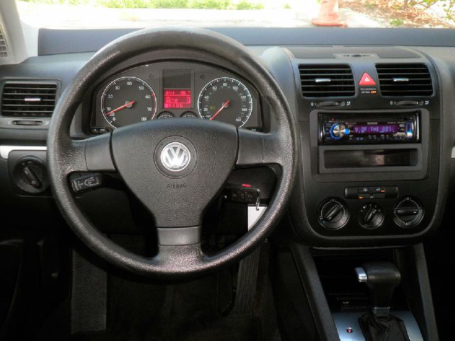 2006 Volkswagen Jetta Touring PKG RES W/nav