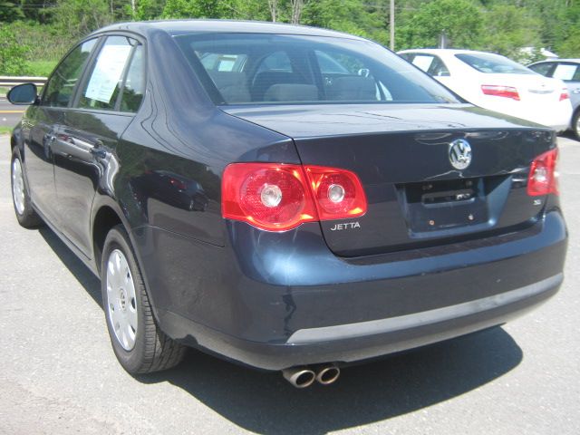 2006 Volkswagen Jetta XL Long Bed Crew Cab ~ 5.4L Gas
