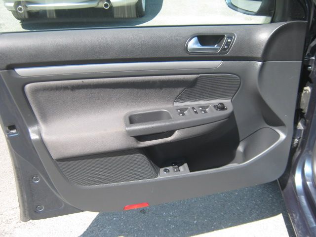 2006 Volkswagen Jetta XL Long Bed Crew Cab ~ 5.4L Gas