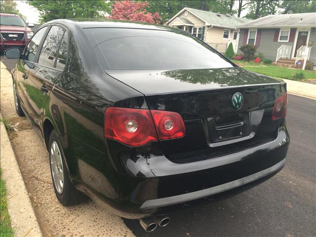 2006 Volkswagen Jetta T6 AWD 7-passenger Leather Moonroof