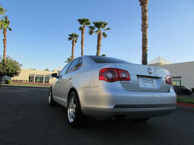 2006 Volkswagen Jetta Touring PKG RES W/nav