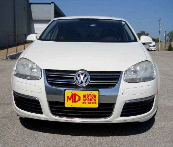 2007 Volkswagen Jetta Reg Cab 112 WB 4WD SLT