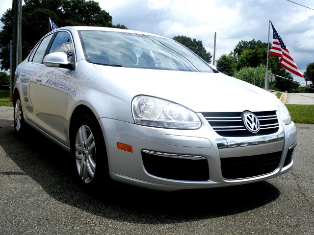 2007 Volkswagen Jetta Supercharged Notchback