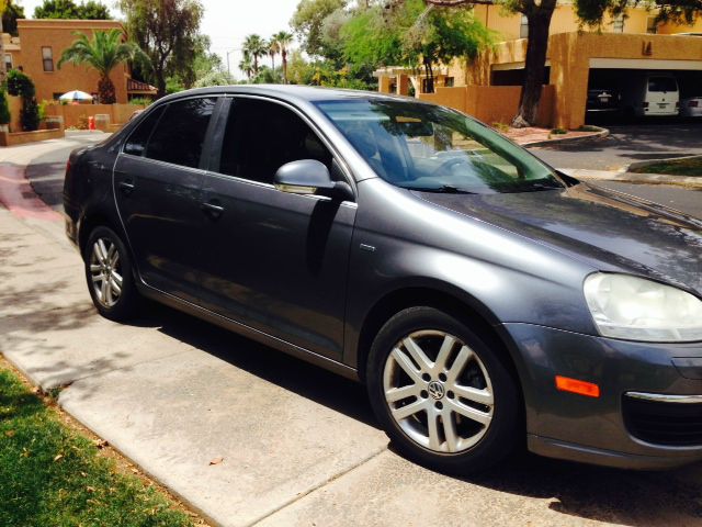 2007 Volkswagen Jetta Crew Cab Amarillo 4X4