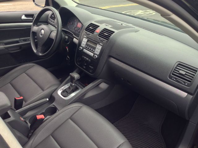2007 Volkswagen Jetta Touring W/res W/navi
